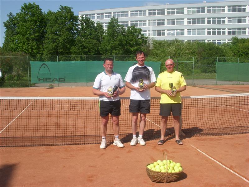 Turnyro nugalėtojai: (iš kairės) Raimondas Vilūnas (III vieta),Gediminas Kraujalis (Ivieta), Boleslovas Maniušis (II vieta)